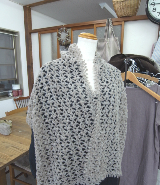 モヘアのショール編みました - sumirenoiro 糸でつくるかわいい暮らし